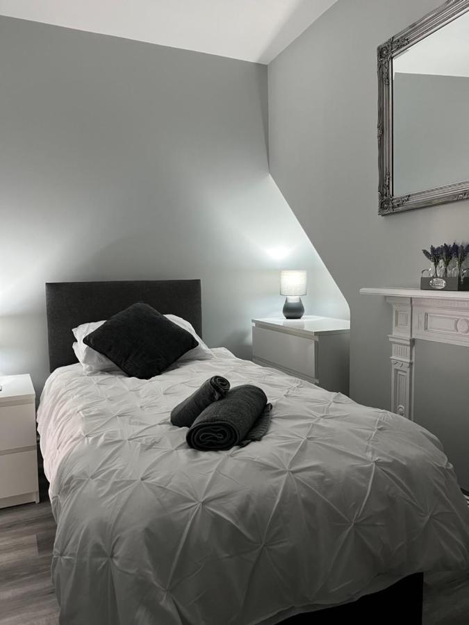 Entire Spacious 4 Bedroom In Апартаменты Борнмут